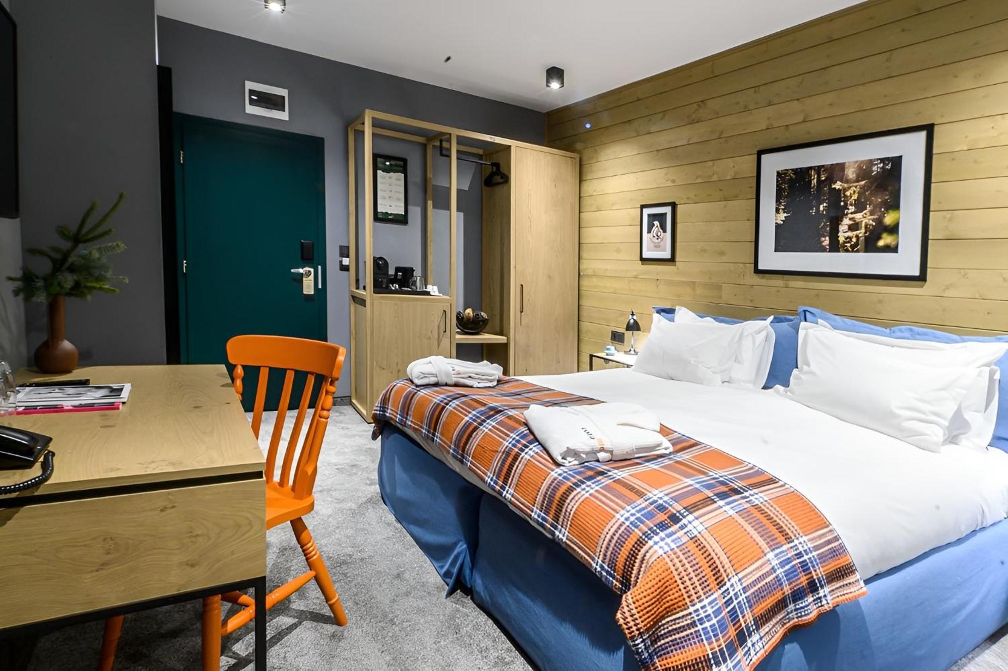 Hotel Cota1110 เบลิอิสการ์ ภายนอก รูปภาพ